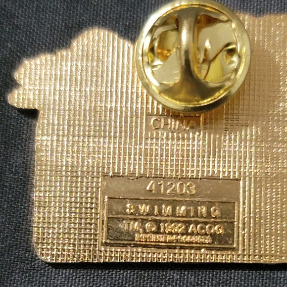 Vtg 1996 Atlanta Olympics Swimming Lapel Pin - Picture 3 of 3
